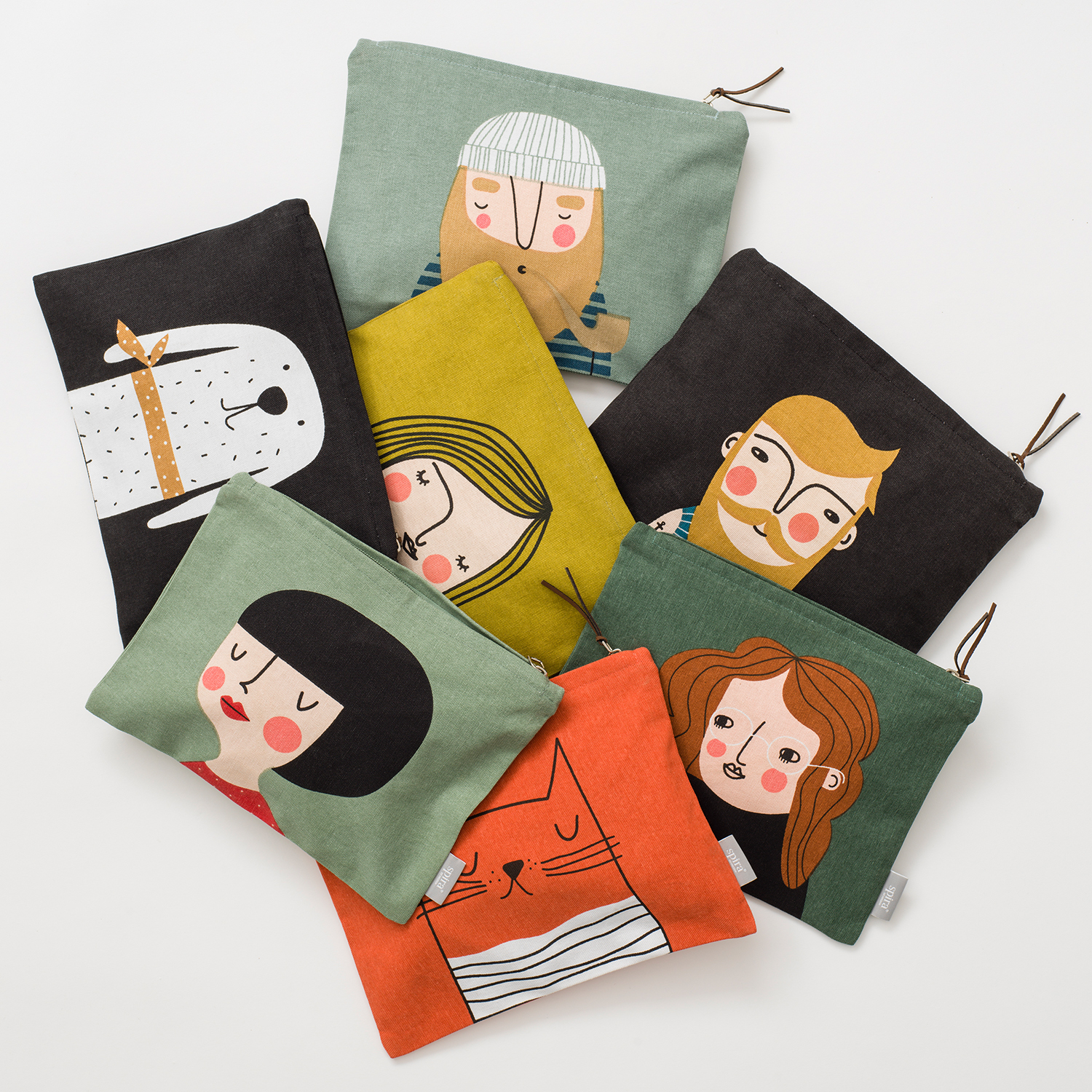 https://www.thegoodlifestore.de/wp-content/uploads/2020/04/Toiletry-Bags-Alle.jpg