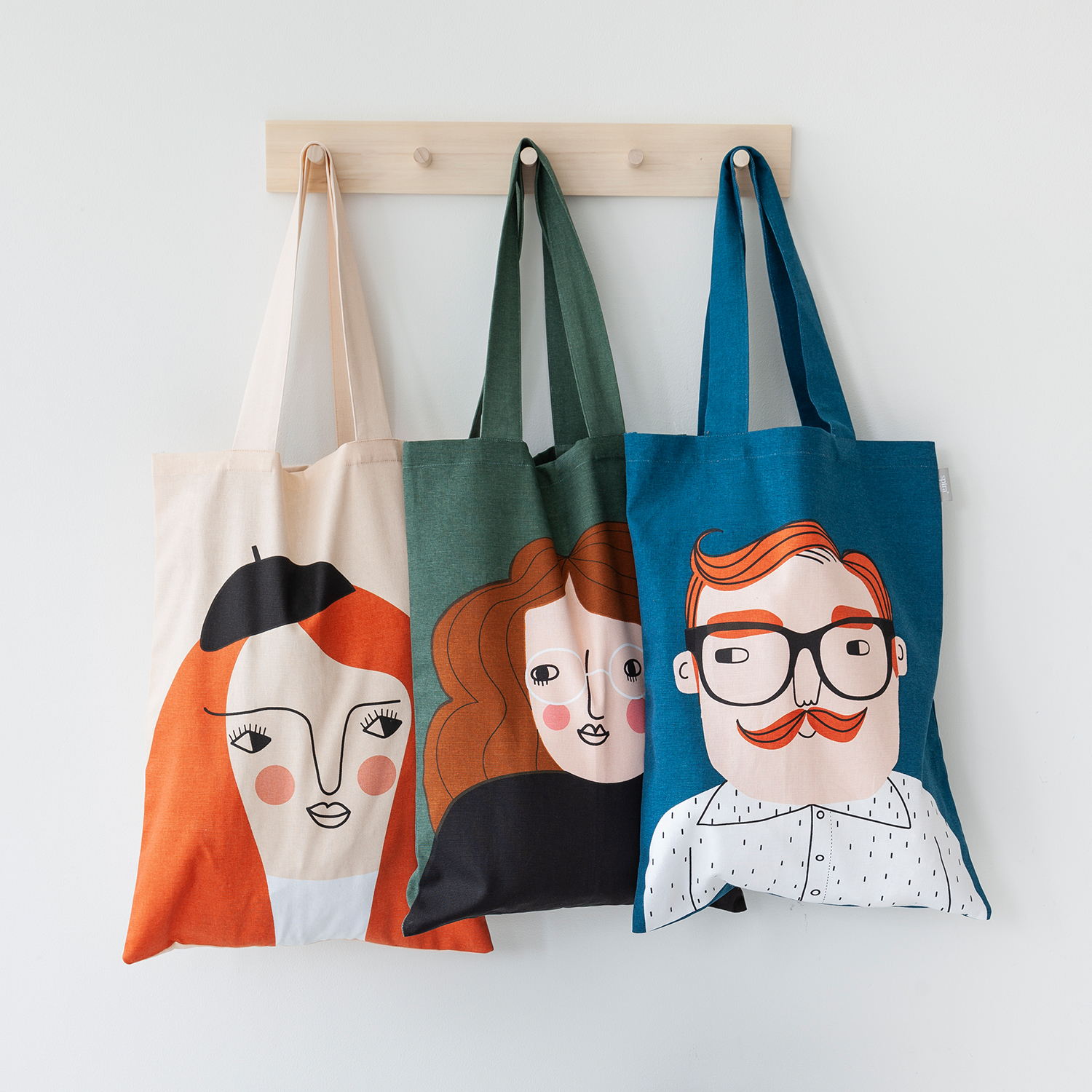 https://www.thegoodlifestore.de/wp-content/uploads/2020/04/Totebags-Diverse.jpg